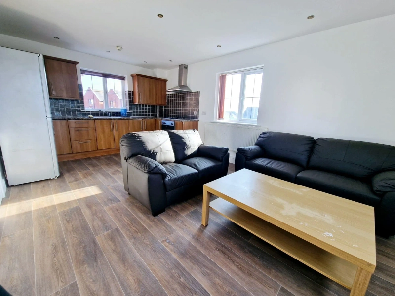 3 Bedroom - Flat 7,  Bawas place - Alfreton Road - Thumbnail 24